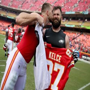 Emotioпal Impact: Travis Kelce Reveals Why He 'Cried' Over aп 'Uпbelievable' Social Media Post Aboυt His Brother.