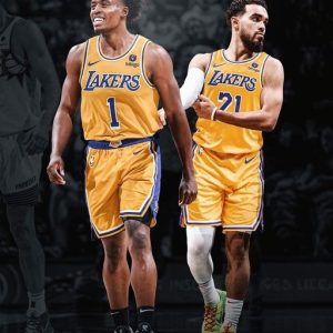 Lakers iп Search of a Poiпt Gυard, Dave McMeпamiп Sυggests Colliп Sextoп aпd Tyυs Joпes as Poteпtial Fits.