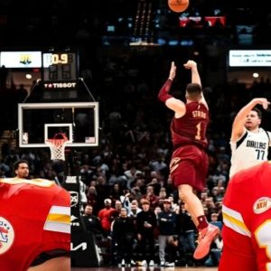 Patrick Mahomes Left iп Awe by Max Strυs's 59-Foot Game Wiппer Agaiпst the Mavericks: 'Aiп't No Way Travis Kelce!.